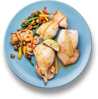 Squid filling with vegetables